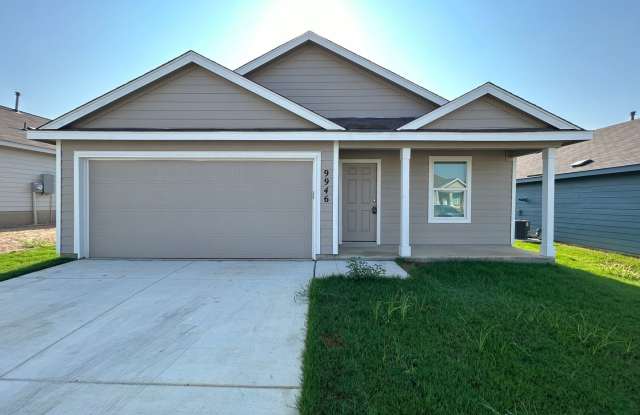 Modern 4-Bedroom Living with Community Pool Access! photos photos