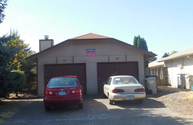 WINTER SPECIAL ~ $645 OFF FIRST MONTH RENT photos photos