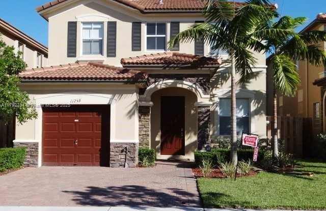 11259 NW 44th Ter photos photos