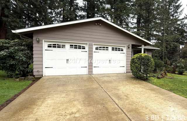 Cute 3 BD | 1.5 BA Home in Lake Oswego - Lake Access! photos photos