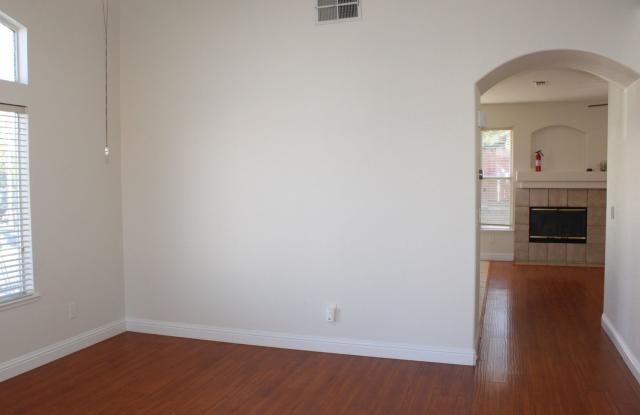 1902 Ajay Drive Gallery 4