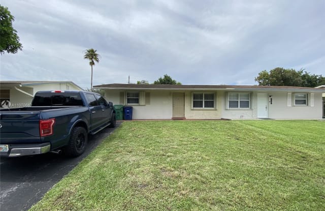 9469 SW 52nd Ct - 9469 SW 52nd Ct, Cooper City, FL 33328
