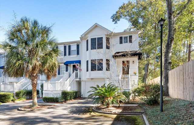 WILLOWBROOK TOWNHOMES -CLOSE TO USA - 270 Hillcrest Road, Mobile, AL 36608