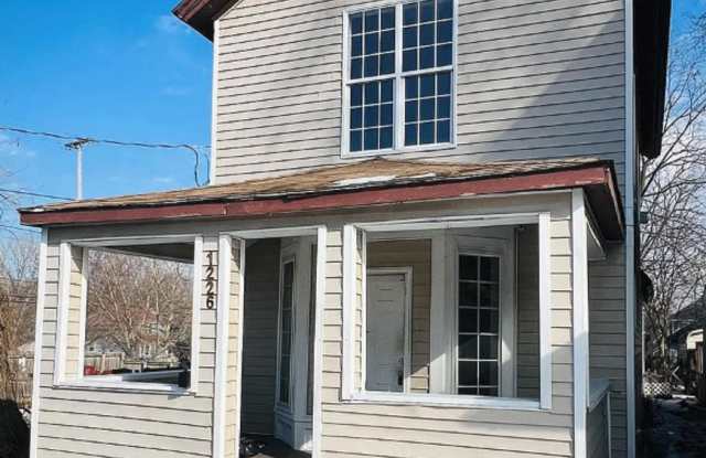 Spacious 3-Bedroom / 1 bathroom home (section 8 approved) Gallery 1