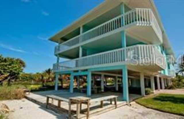 104 78TH STREET - 104 78th Street, Holmes Beach, FL 34217
