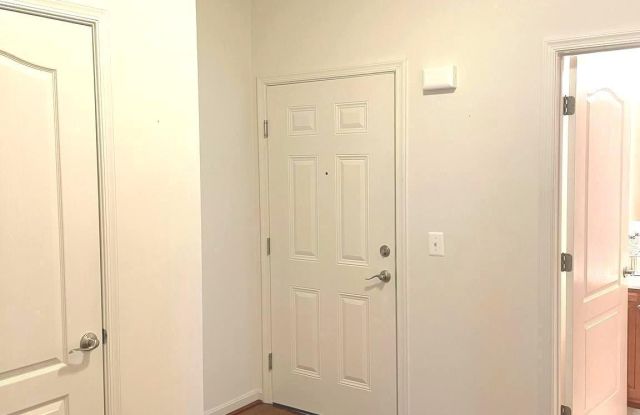 7401 TRAVERTINE Drive Gallery 4