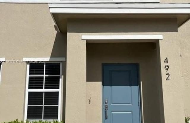 492 NE 5th St - 492 Northeast 5th Street, Florida City, FL 33034 492 NE 5th St - 492 Northeast 5th Street, Florida City, FL 33034