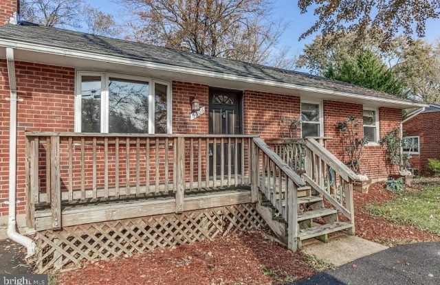 6306 YELLOWSTONE Drive Gallery 4