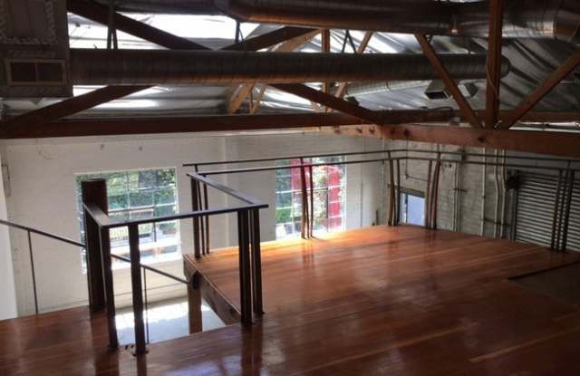 2888 E Walnut Street 10 Gallery 4