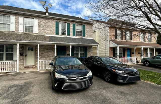 423 OLD ELM STREET - 423 Old Elm Street, Conshohocken, PA 19428