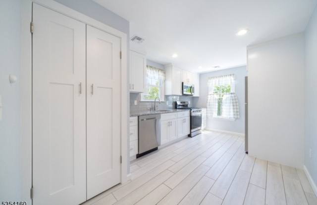 55 Summit Ave photos photos
