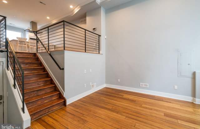 607 MCCLELLAN STREET - 607 McClellan Street, Philadelphia, PA 19148