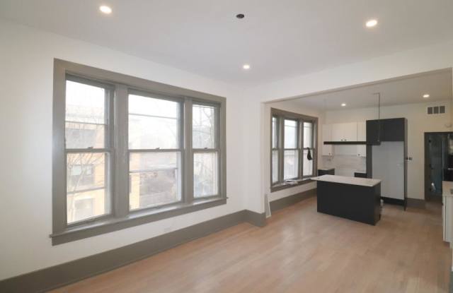 1322 North Hoyne St. photos photos