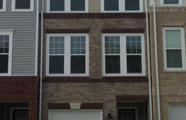 43293 NOVI TERRACE - 43293 Novi Terrace, Ashburn, VA 20147