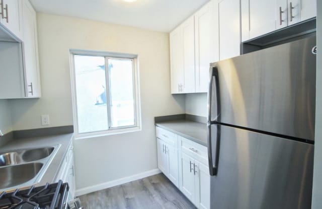 214 Fir Street - 214 Fir St, San Diego, CA 92101
