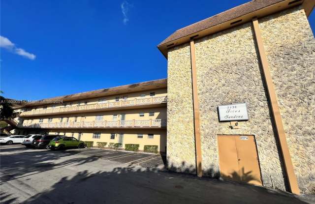 3530 NW 52nd Ave - 3530 Northwest 52nd Avenue, Lauderdale Lakes, FL 33319