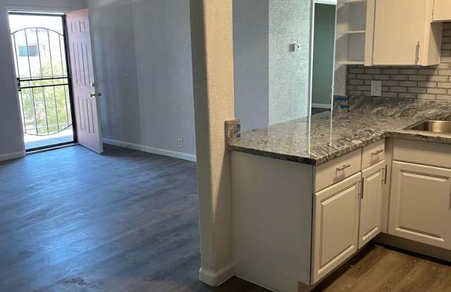 2 Bedroom 1 Bath In Central Las Vegas - 625 South Royal Crest Circle, Paradise, NV 89169 2 Bedroom 1 Bath In Central Las Vegas - 625 South Royal Crest Circle, Paradise, NV 89169