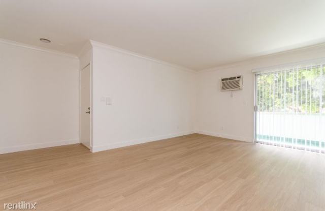 11657 Rochester Ave 5 Gallery 2