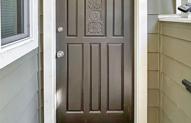 2Bd/1.75Ba Redmond Condo photos photos