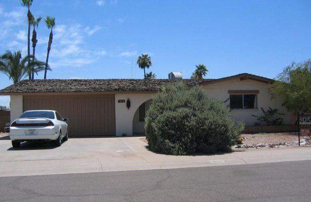 Tempe 4 Bed/ 2 Bath Single Story with Pool and Full Pool Service photos photos Tempe 4 Bed/ 2 Bath Single Story with Pool and Full Pool Service photos photos