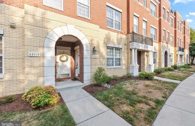 22717 SETTLERS TRAIL Terrace E photos photos