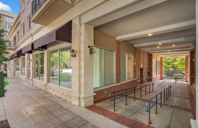 Modern 3-Bedroom Townhome Near Downtown Greer with Garage & Loft Gallery 3