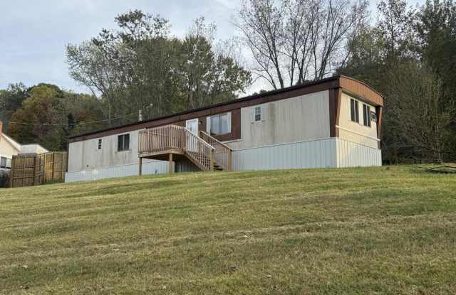 10 Pigeon Hollow Road - 10 Pigeon Hollow Road, Greene County, TN 37616 10 Pigeon Hollow Road - 10 Pigeon Hollow Road, Greene County, TN 37616