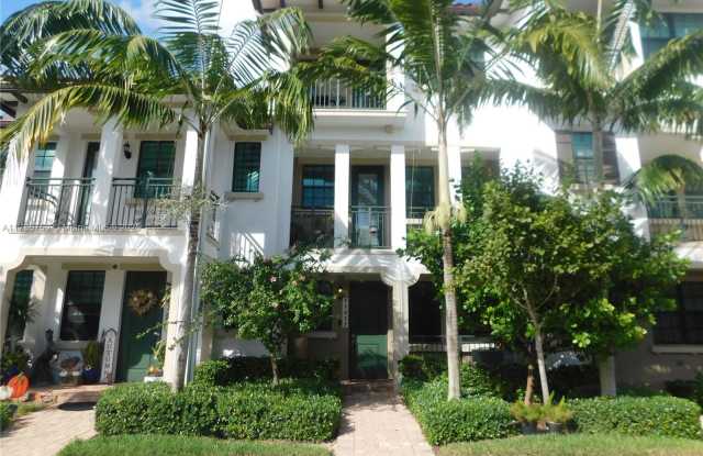 11317 SW 15th St - 11317 Southwest 15th Street, Pembroke Pines, FL 33025