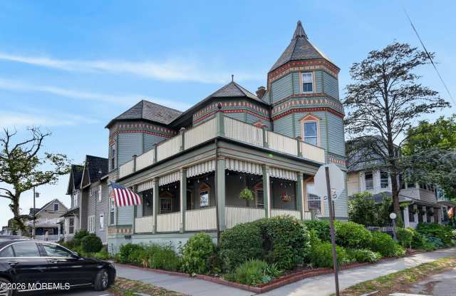 44 Webb Avenue Gallery 3