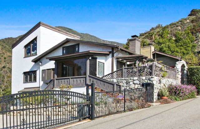 621 Alta Vista Drive - 621 Alta Vista Drive, Sierra Madre, CA 91024
