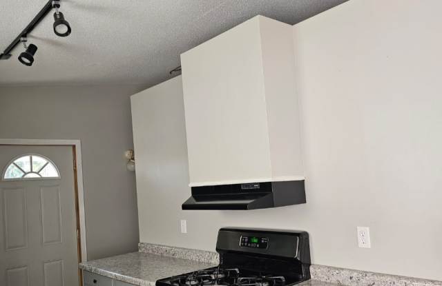 1762 Lafond Ave - 1762 Lafond Avenue, St. Paul, MN 55104