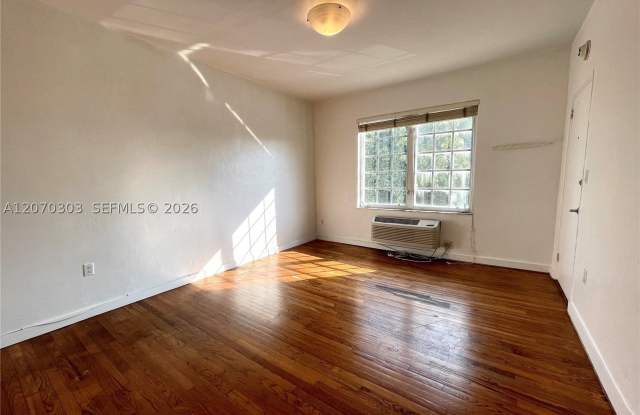 741 15th St photos photos