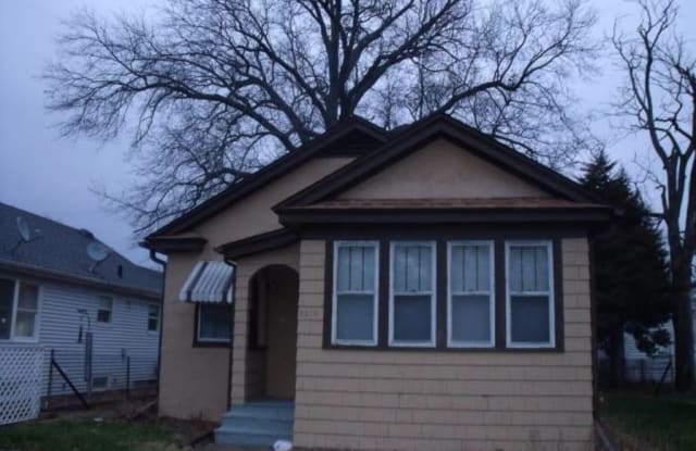 2314 6th Street Court - 2314 6th Street Ct, East Moline, IL 61244