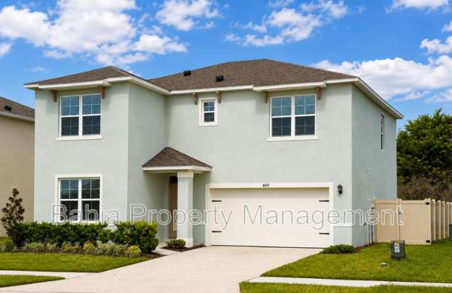869 Ambleside Dr Gallery 2