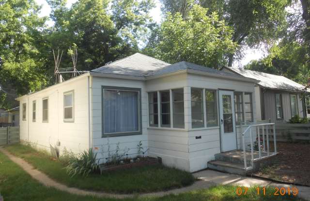 Charming 2 Bedroom Home in Old Town Longmont! photos photos