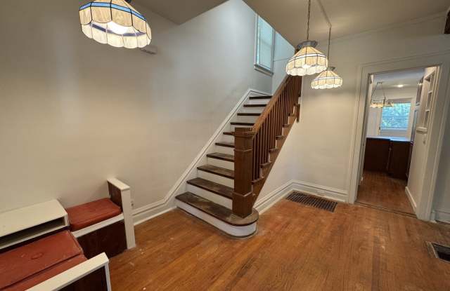 519 S Hale Street Gallery 4