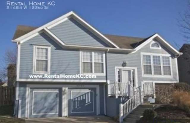 21484 W 122nd St - 21484 West 122nd Street, Olathe, KS 66061