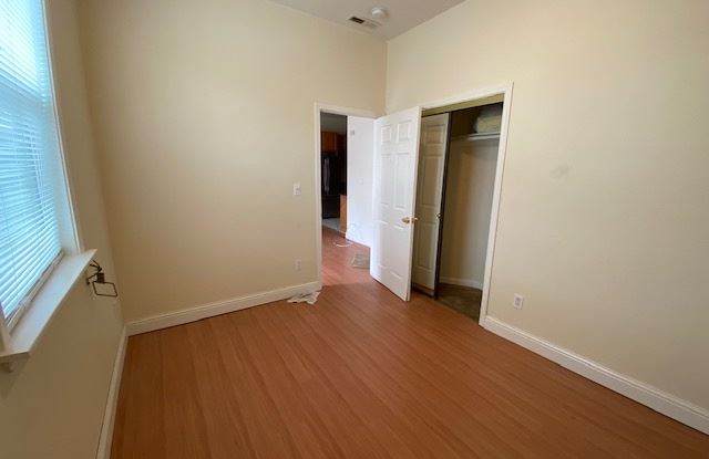 3153 Filbert St Gallery 4