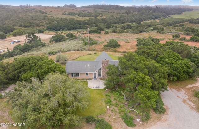 2500 Wild Oak Gallery 2