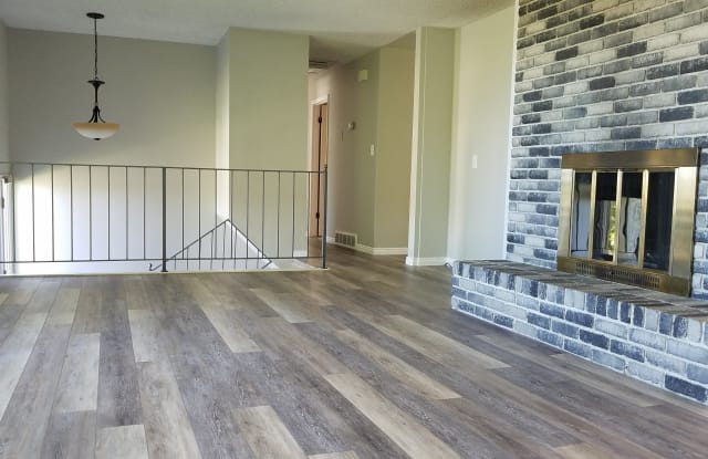 2208 Aspenwood Way - 2208 E Aspenwood Way, Sandy, UT 84092