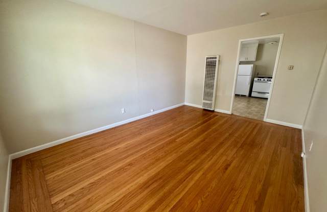 Charming 1 bed/1 bath Living Near Downtown Livermore Gallery 3