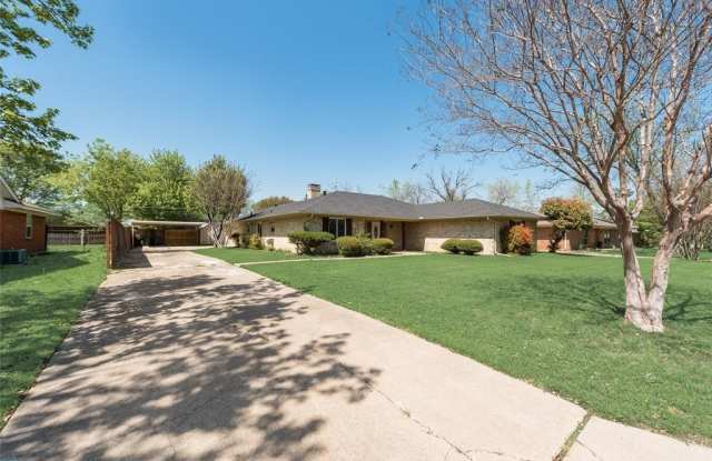 219 Hillcrest Street - 219 Hillcrest Drive, Sanger, TX 76266