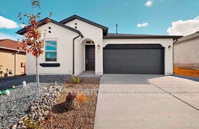 247 Needle Ave SW - 247 Needle Avenue Southwest, Los Lunas, NM 87031