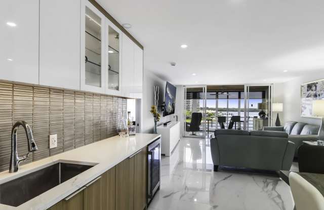 44 Yacht Club Drive Gallery 2