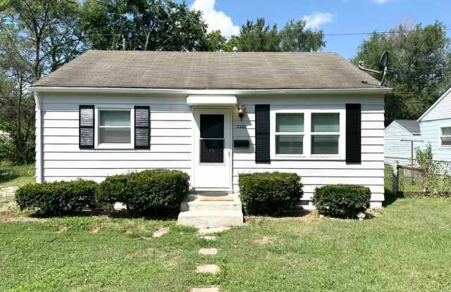 2288 Moreland Ave. Indpls IN photos photos