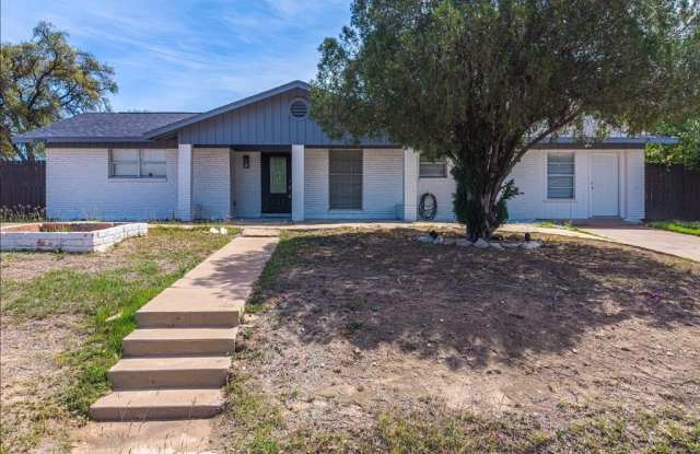 2384 Edna Drive - 2384 Edna Drive, Eagle Pass, TX 78852