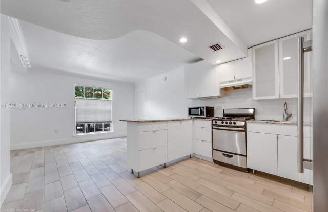 3245 Virginia St photos photos