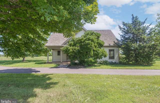 6064 SAWMILL Road Gallery 2