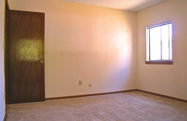 Adeline Apartments Gallery 4