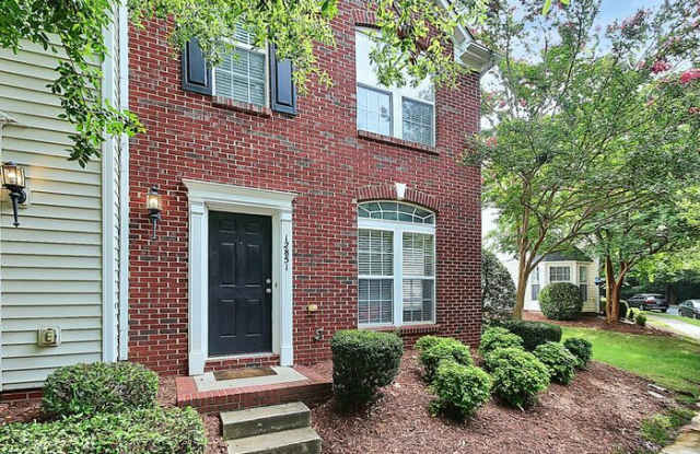 12851 Bullock Greenway Boulevard Gallery 4